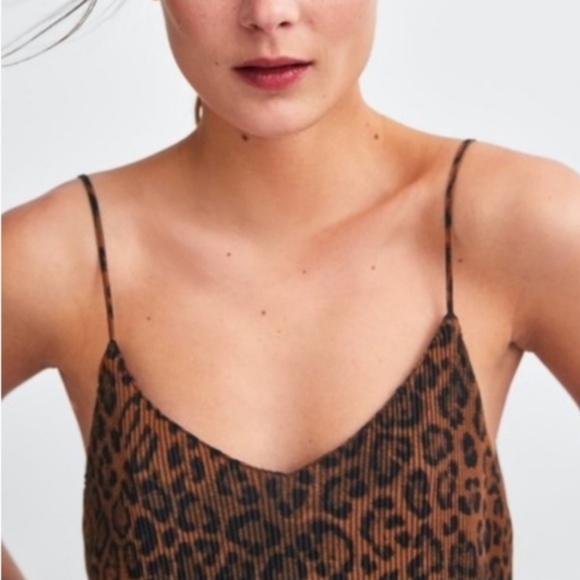 Zara pleaded spaghetti strap top - Picture 6 of 16